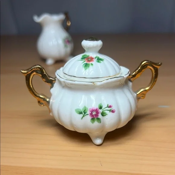 Vintage Mini Creamer and Sugar Bowl with Lid AND candle holders - Picture 5 of 12